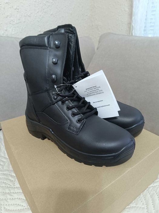 Плицейски кубинки 43