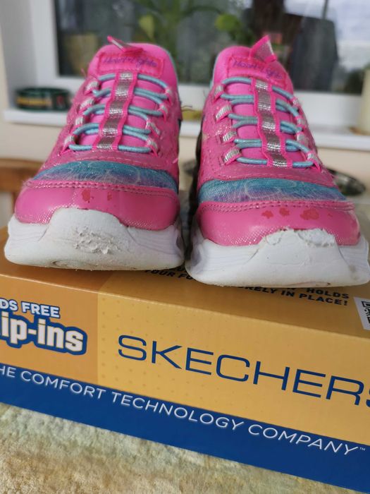 Скечерс маратонки