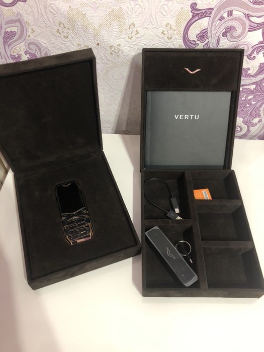 Vertu. Верту