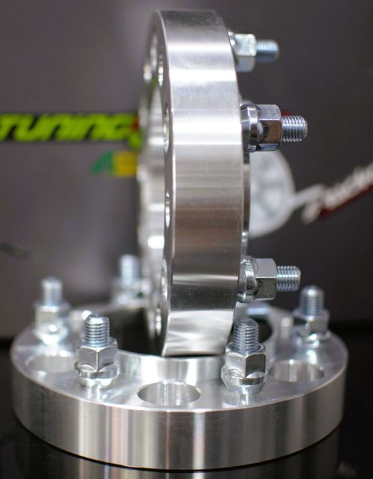 Flanse Distantiere 30mm 6x139,7 Ford Nissan Toyota Suzuki Mitsubishi