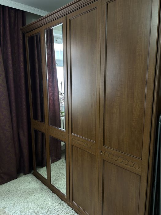 Спальный гарнитур