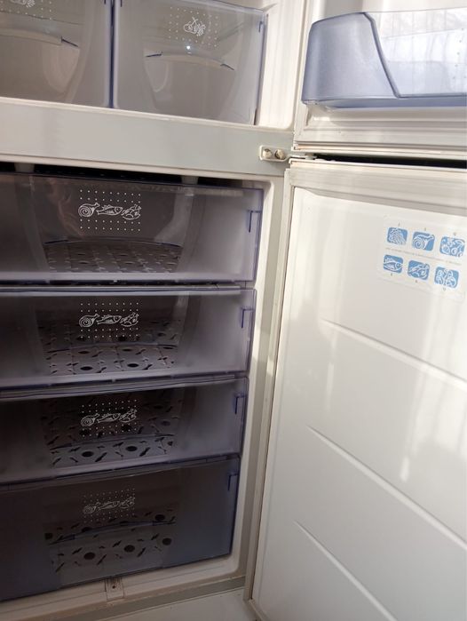 Продам холодильник