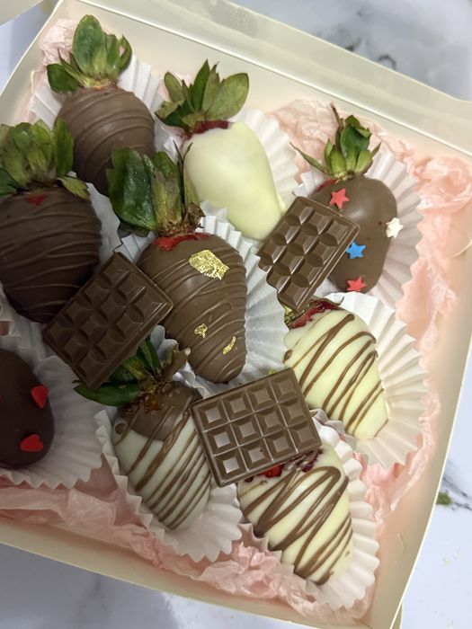 Клубника в шоколаде Алматы