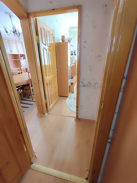 Продается 4-комн (9-37, 3 эт)