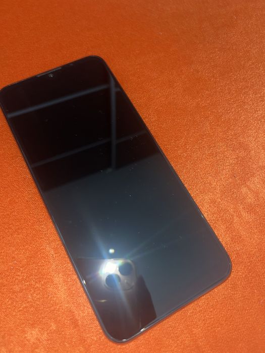 Телефон moto g9.