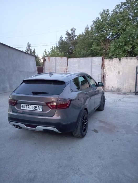 Лада Веста Кросс