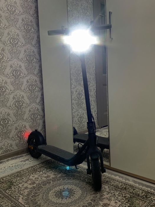 электросамокат Ninebot KickScooter E2