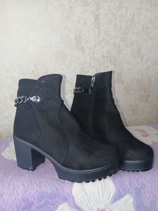 Продам полусапожки весенние