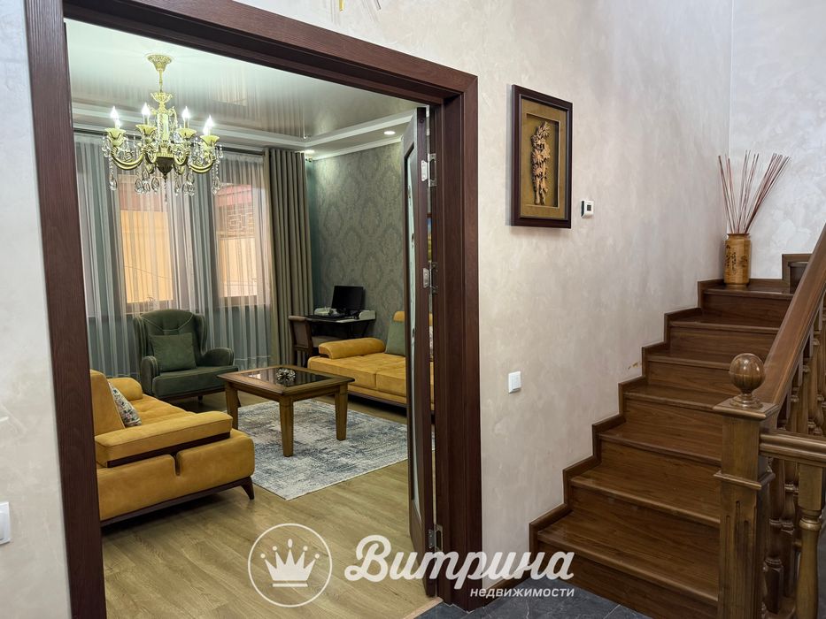 Трёхкомнатный дом, с ремонтом отличная локация