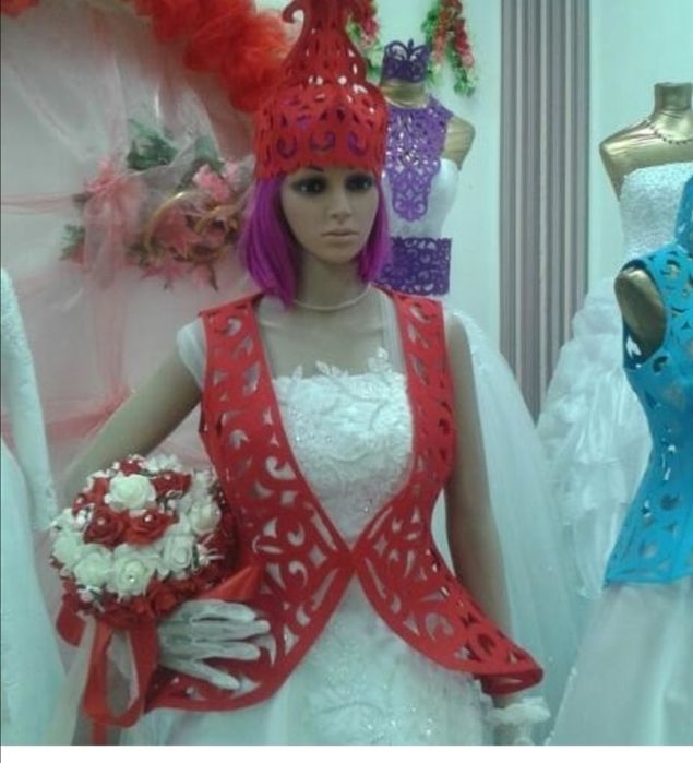 Свадебные платья и аксессуары