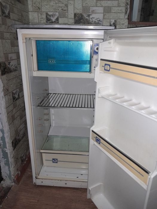 Продам холодильник.