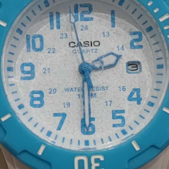 Продам женские часы CASIO