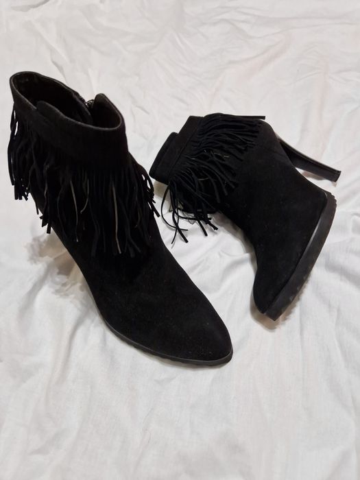 Ботильоны Pierre Cardin с лапшой 100% замша