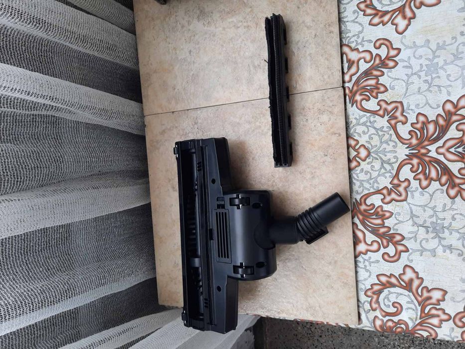 Прахосмукачка BOSCH AquaWash & Clean Seria 4