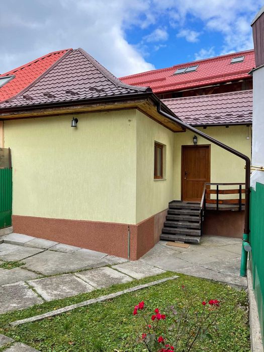 Inchiriez casuță, Busteni centru pentru maxim 4 persoane 350 lei pe zi
