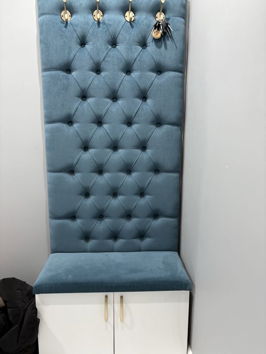 Прихожая почти новый