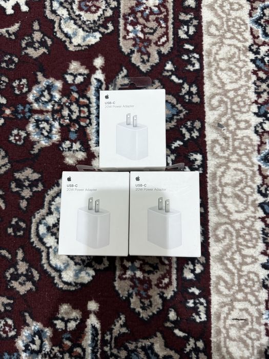 Apple Power Adapter
