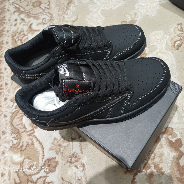 Кроссовки в LUX качестве