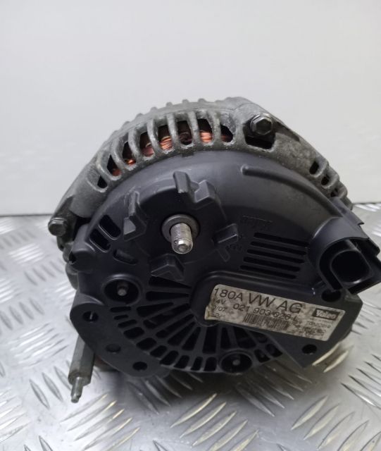 Alternator  180 A 021903026l Skoda Octavia a 2-a generatie seria