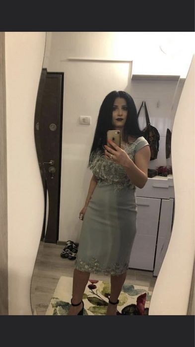 Rochița mărimea 38 potrivită oricărui eveniment