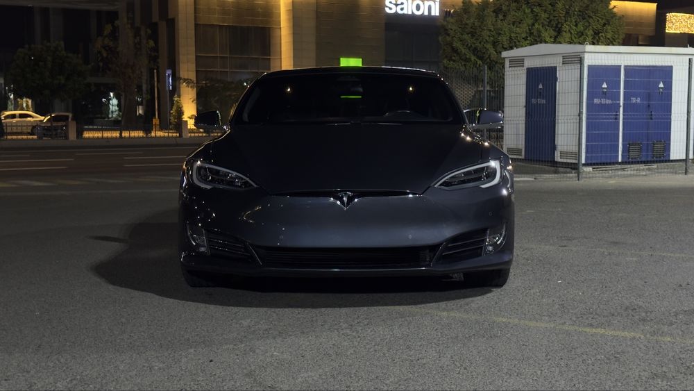 Tesla model s long range plus