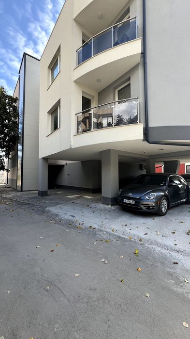 Дава се под наем Тристаен апартамент в Варна, Бриз - 90 кв.м за 900 € - Снимка #22