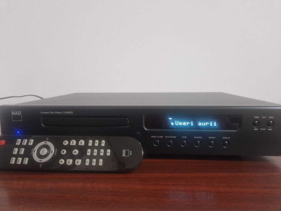 NAD C545BEE – CD player audiofil, stare perfectă de funcționare