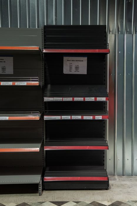 Rafturi metalice pentru spatii comerciale