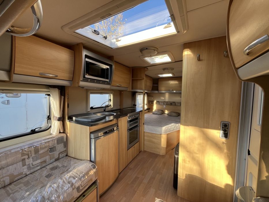 Rulotă Impecabila (2zone) Scurtă, Ușoară, 2009, Off Camping, 4locuri