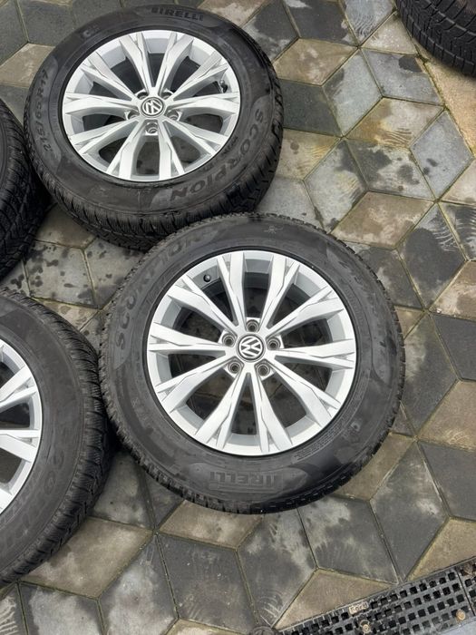 Jante Vw R-Line R17(5x112)”Tiguan/Q3/Passat/Jetta/Touran/Golf/Caddy~
