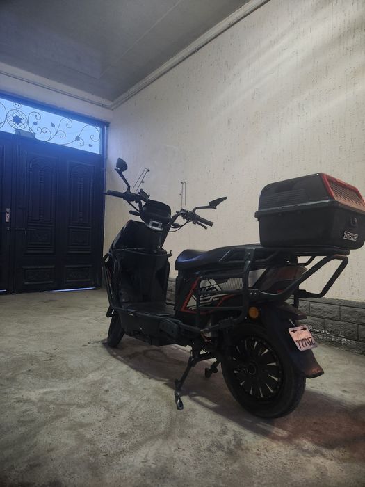 Скутер электрический