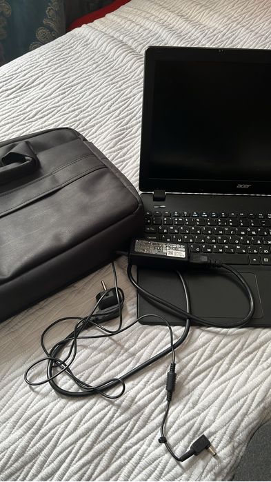 Ноутбук сатылады