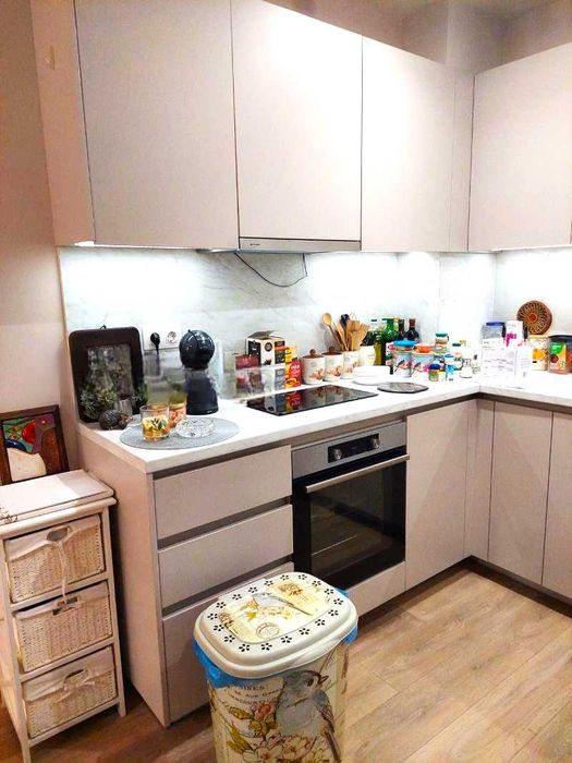 Двустаен обзаведен апартамент в Центъра