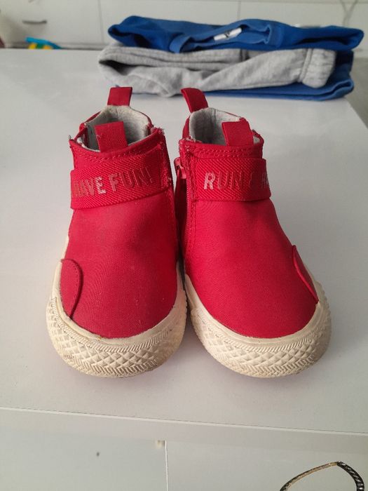 Обувки за момче адидас , зара