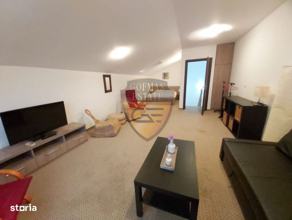 Duplex: P+1+Mansarda: 100mp utili + 100mp curte/parcare , Mamaia Nord,