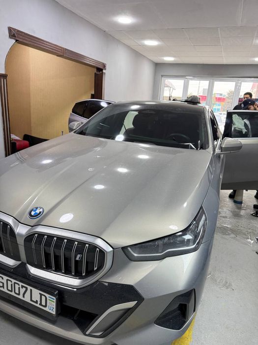 Solntsa zashita Tonirovka Bronirovka Laminatsiya sifatli xizmatlarda