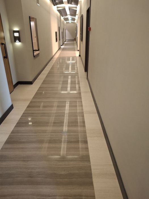 Сросна сотилади Nest one 34 кават 68.8 кв тош. сити . Прадаетса квар