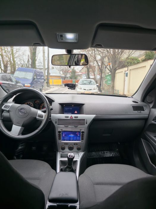 Opel Astra H 1,4 benzină 2009 -investiții recente, stare foarte bună