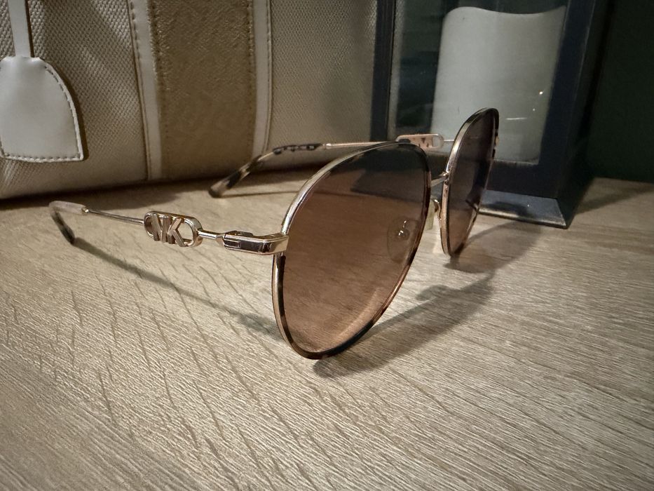 Оригинални очила на  MICHAEL KORS без никаква забележка