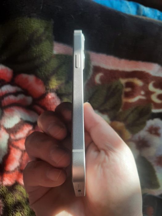 Iphone 13/256 в отличном состояний