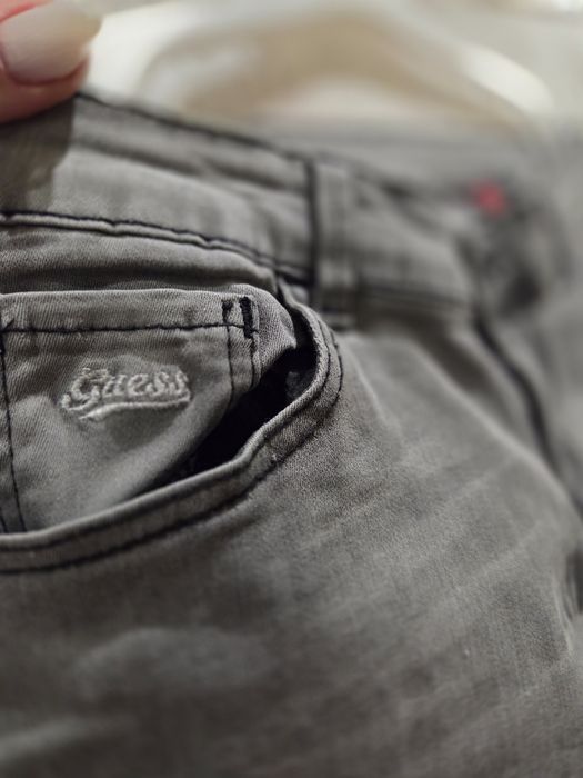 Унисекс сиви Дънки Guess