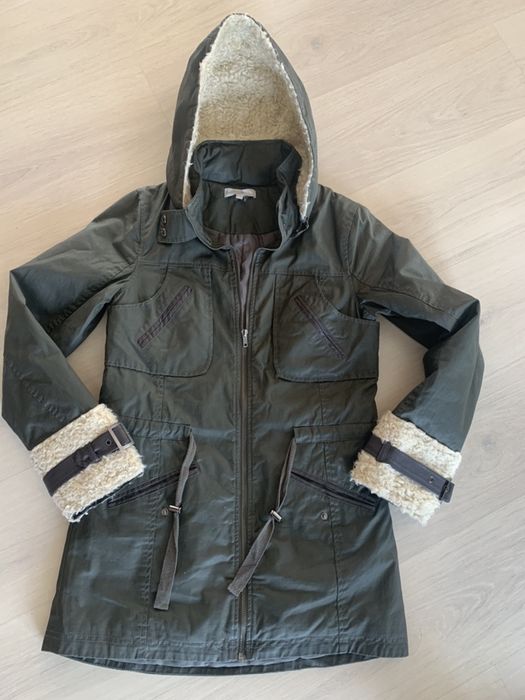 Vand geaca impermeabila(S)calduroasa.