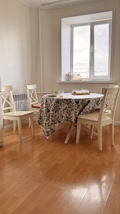 Продам стол и стулья Икеа (IKEA)