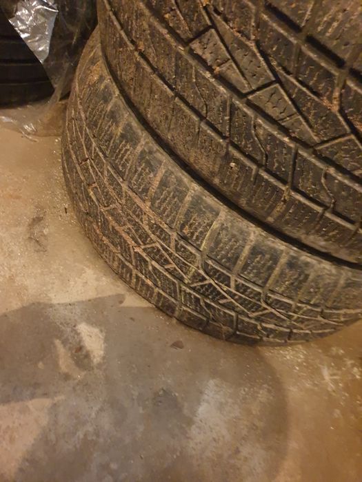 2 бр всезонни гуми