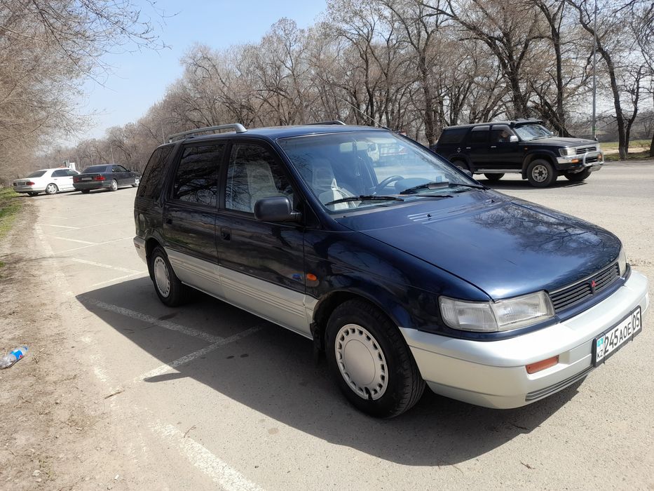 Продам Mitsubishi space wagon.