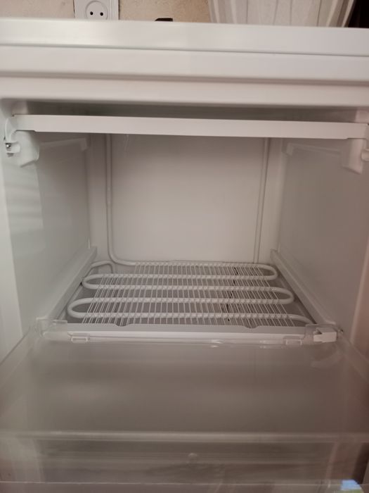 Продам морозильник на запчасти