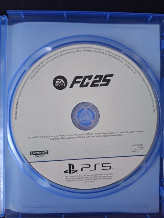 Продавам EA Sports FC 25 за Ps 5
