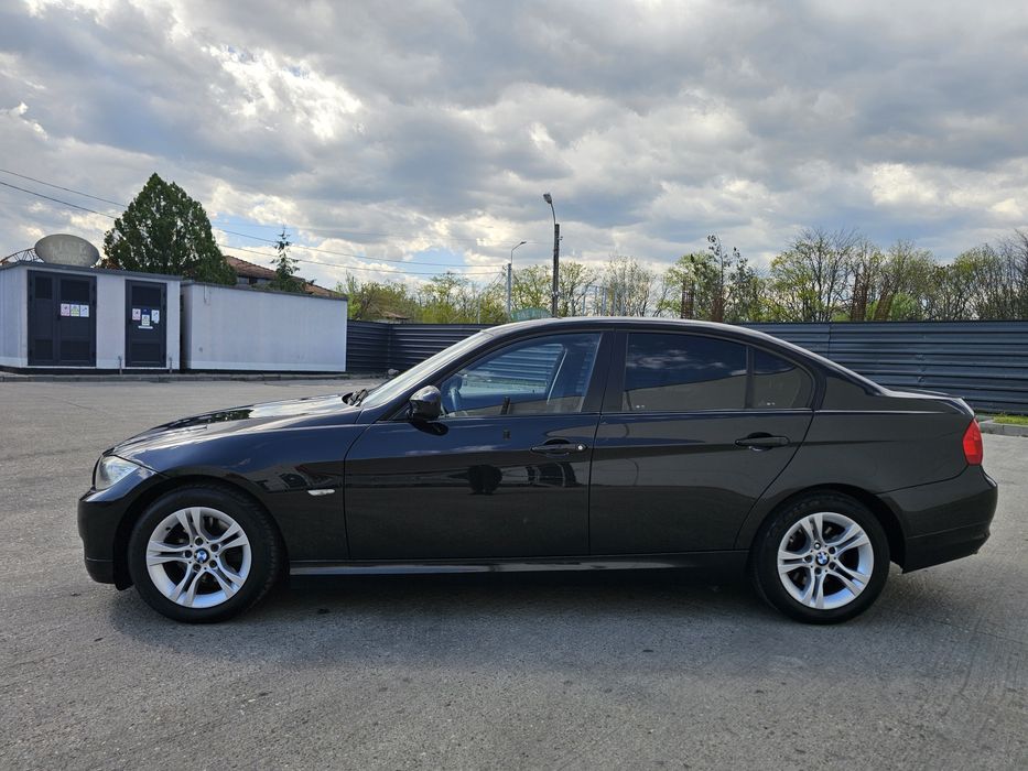 Bmw E90 318 i Unic propietar