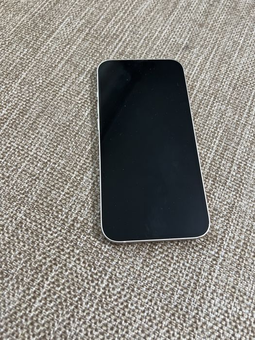 iPhone 13 128 ГБ White
