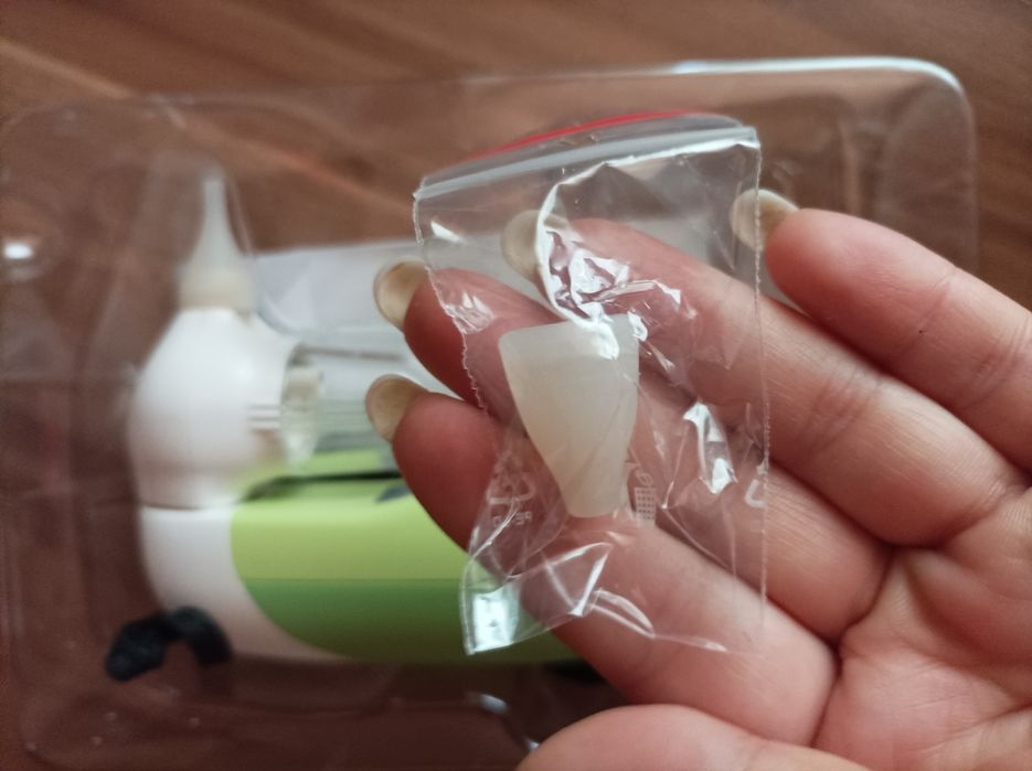 Aspirator nazal pentru bebeluși